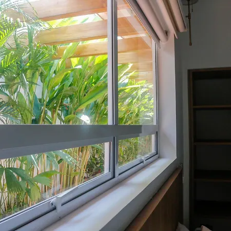 Con Piscina Y Jacuzzi En Casa De Lujo - 3 Habitación en casa particular *